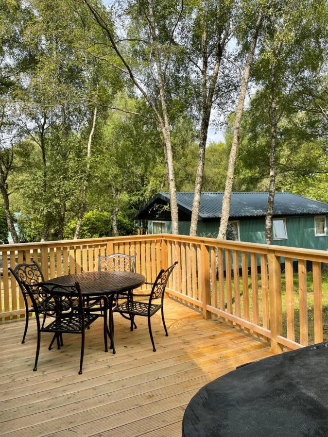 Fern Lodge 2 With Hot Tub Belladrum Eksteriør billede